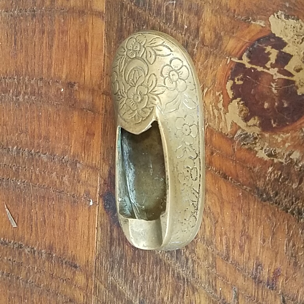 VINTAGE Indian Gold Brass Slipper Ashtray